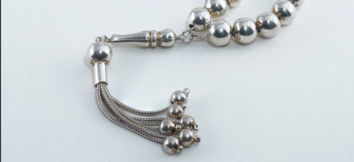 Gümüş tesbih püskülü nasıl anlaşılır?