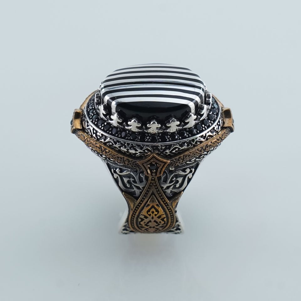 Siyah Beyaz Akik Taşlı Ayyıldız Motifli 925 Ayar Gümüş Erkek Yüzük