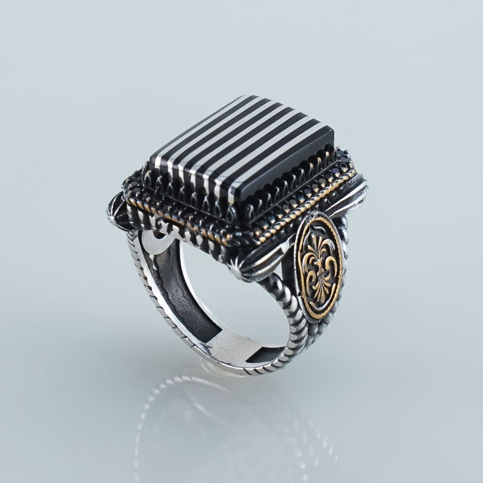 Dikdörtgen Siyah Beyaz Akik Taşlı 925 Ayar Gümüş Erkek Yüzük