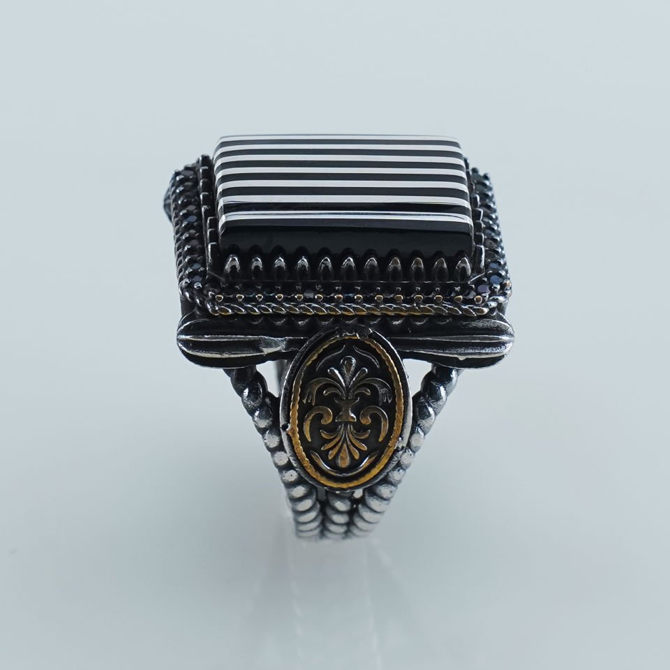 Dikdörtgen Siyah Beyaz Akik Taşlı 925 Ayar Gümüş Erkek Yüzük