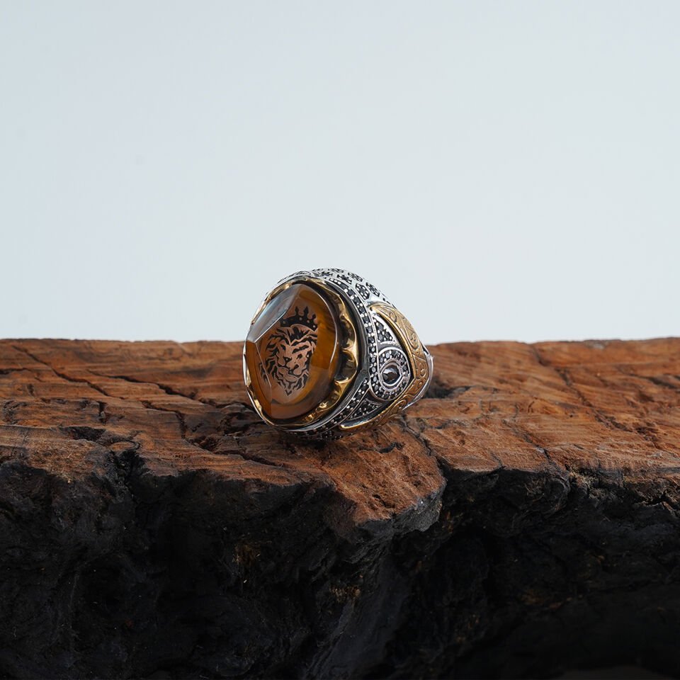 Aslan Motifli Bal Rengi Akik Taşlı 925 Ayar Gümüş Erkek Yüzük