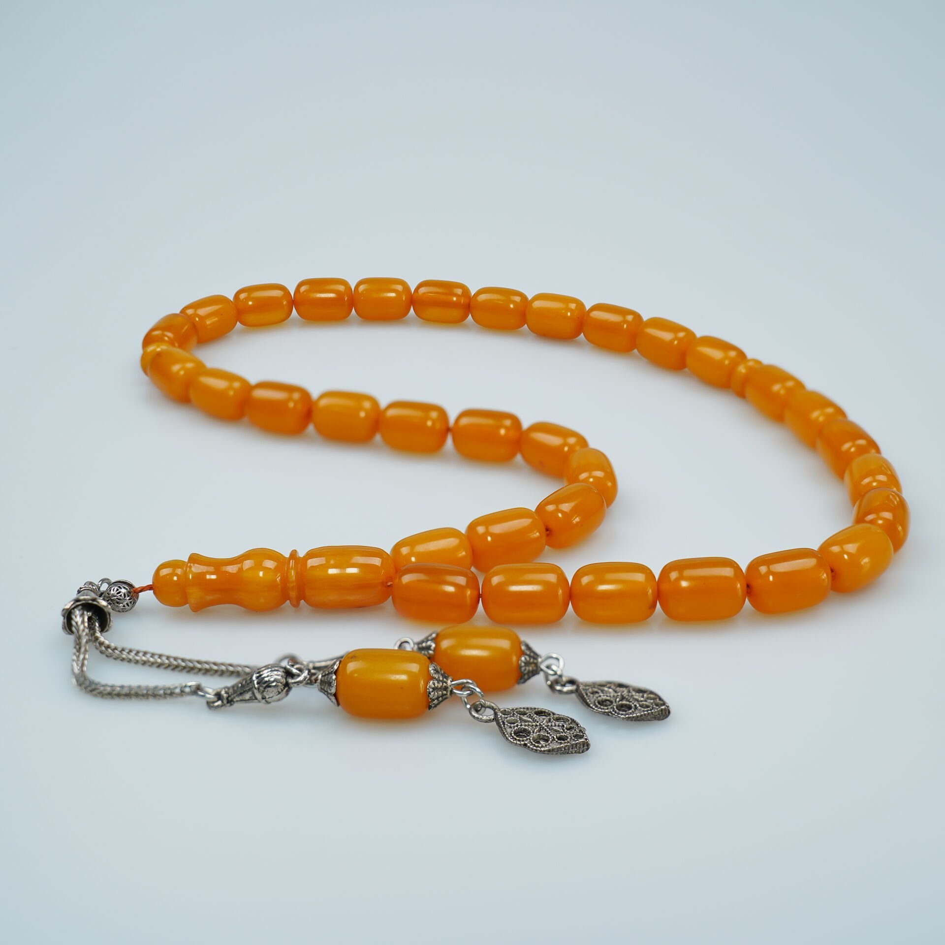 Gümüş Püsküllü Kapsül Kesim Turuncu Sıkma Kehribar Tesbih