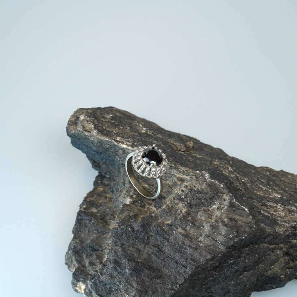 Spinel Taşlı & Zirkon Detaylı 925 Ayar Gümüş Kadın Yüzük