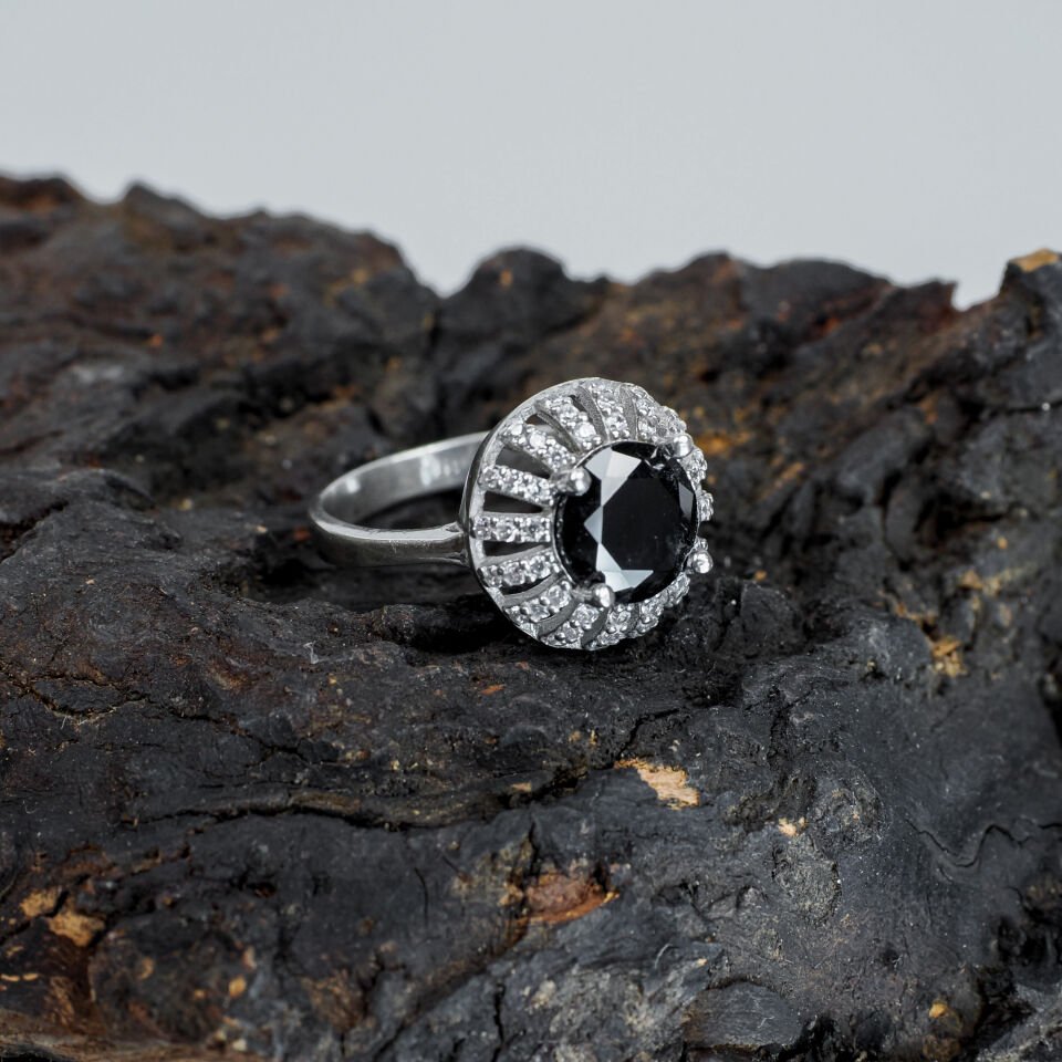 Spinel Taşlı & Zirkon Detaylı 925 Ayar Gümüş Kadın Yüzük