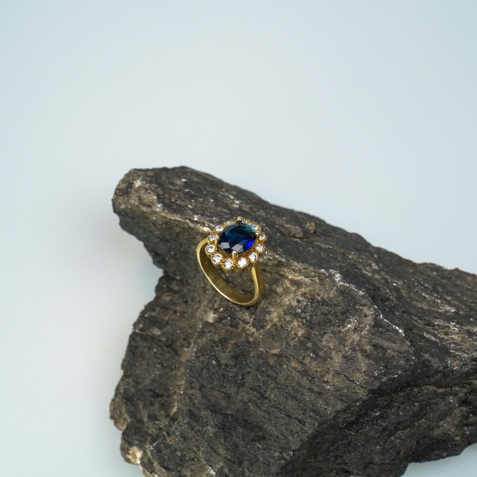 925 Ayar Altın Kaplama Kadın Gümüş Yüzük Mavi Zirkon Taşlı Halo Model