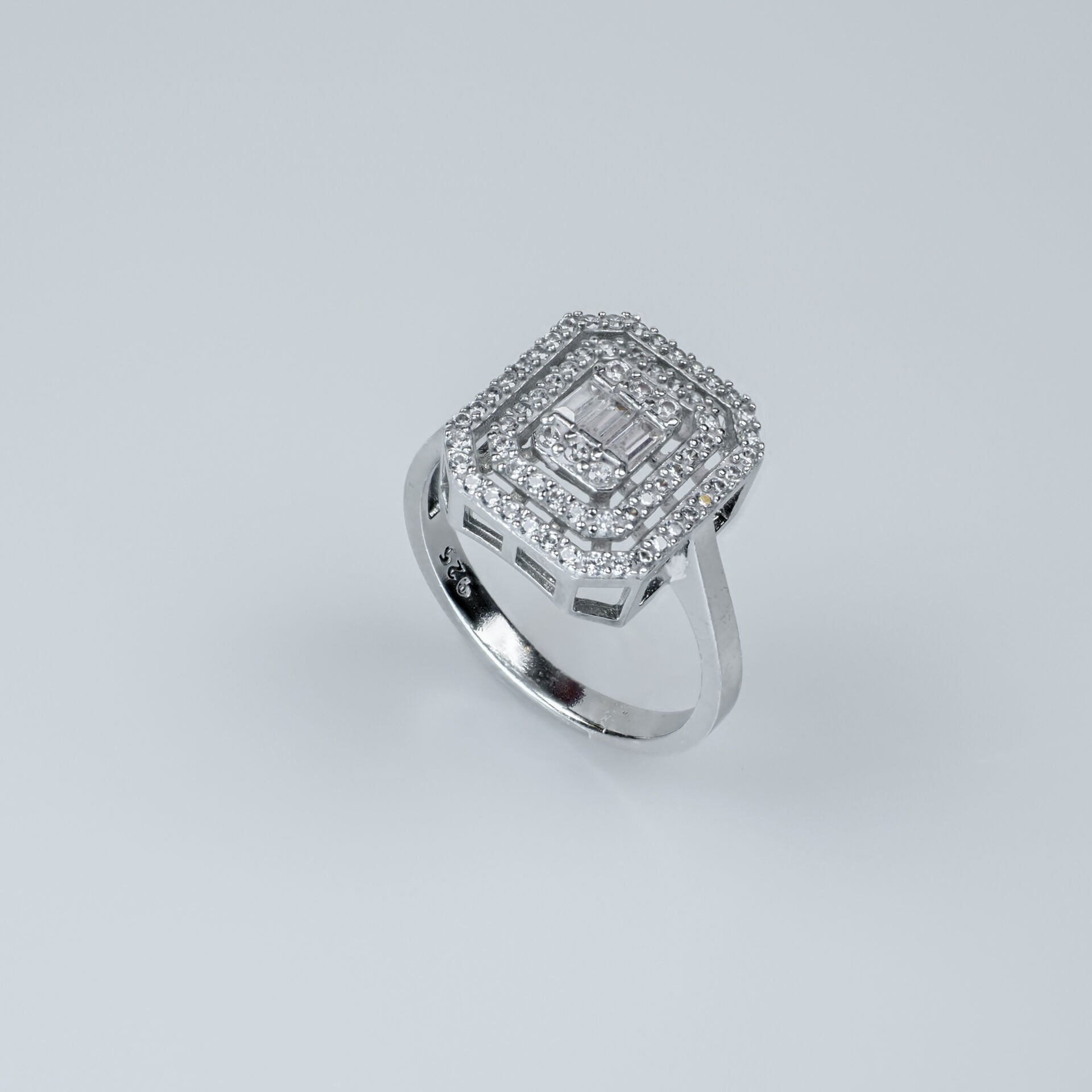 Baget Kesim Kristal Zirkon Taşlı, Dikdörtgen Halo Kadın Gümüş Yüzük