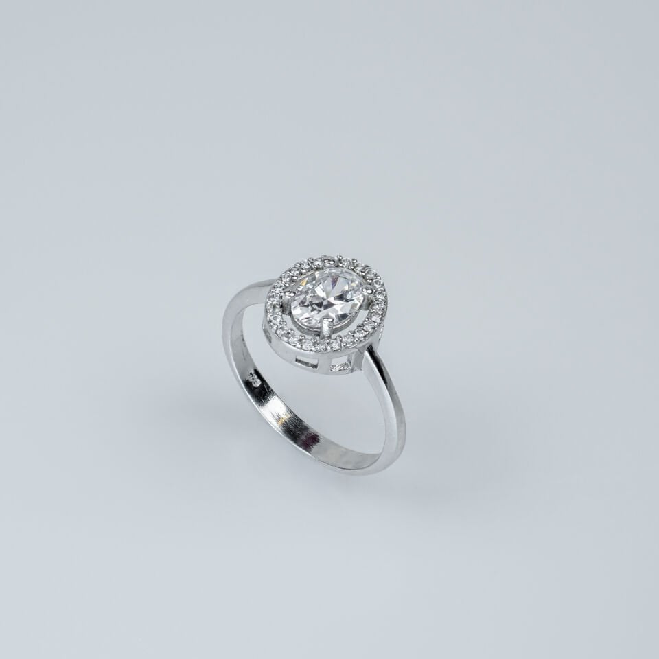 925 Ayar Gümüş Oval Kesim Beyaz Zirkon Taşlı Kadın Yüzük