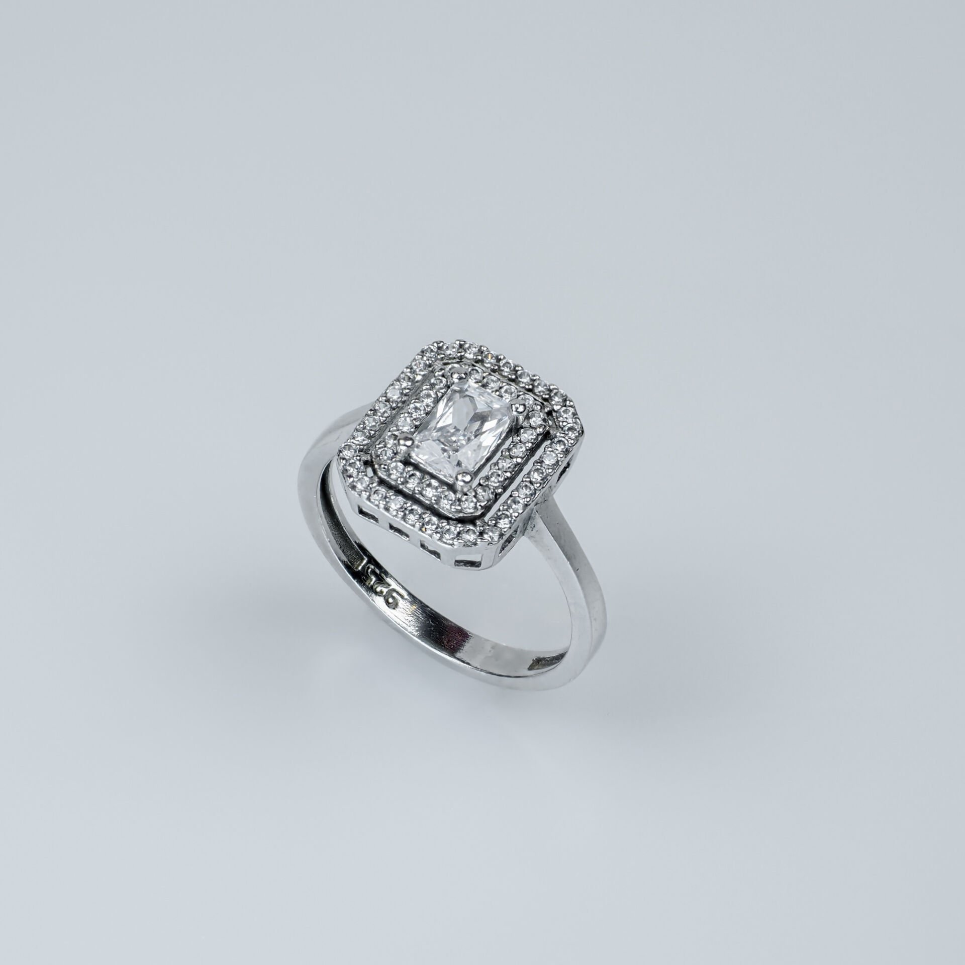 925 Ayar Gümüş Çift Çerçeveli Kadın Baget Yüzük