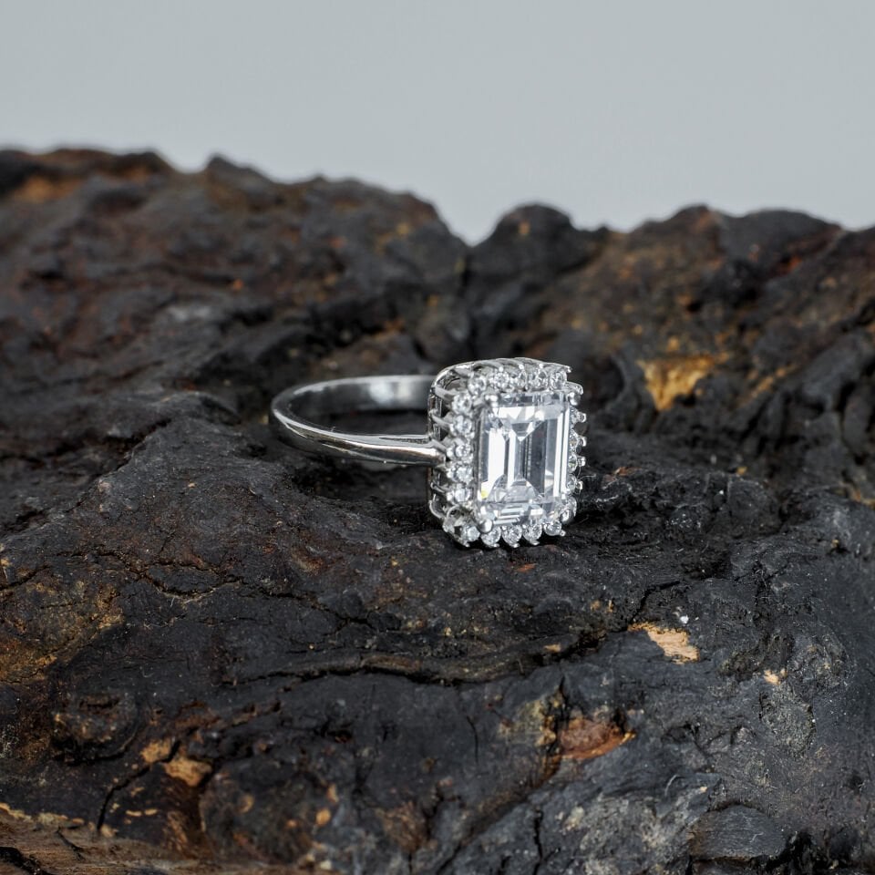 Baget Kesim Kristal Taşlı 925 Ayar Gümüş Yüzük