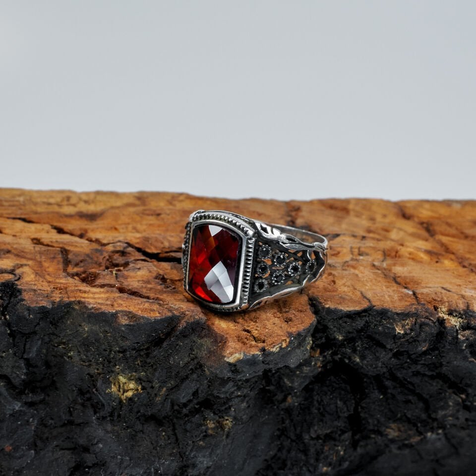 Kırmızı Zirkon Taşlı 925 Ayar Gümüş Erkek Yüzük