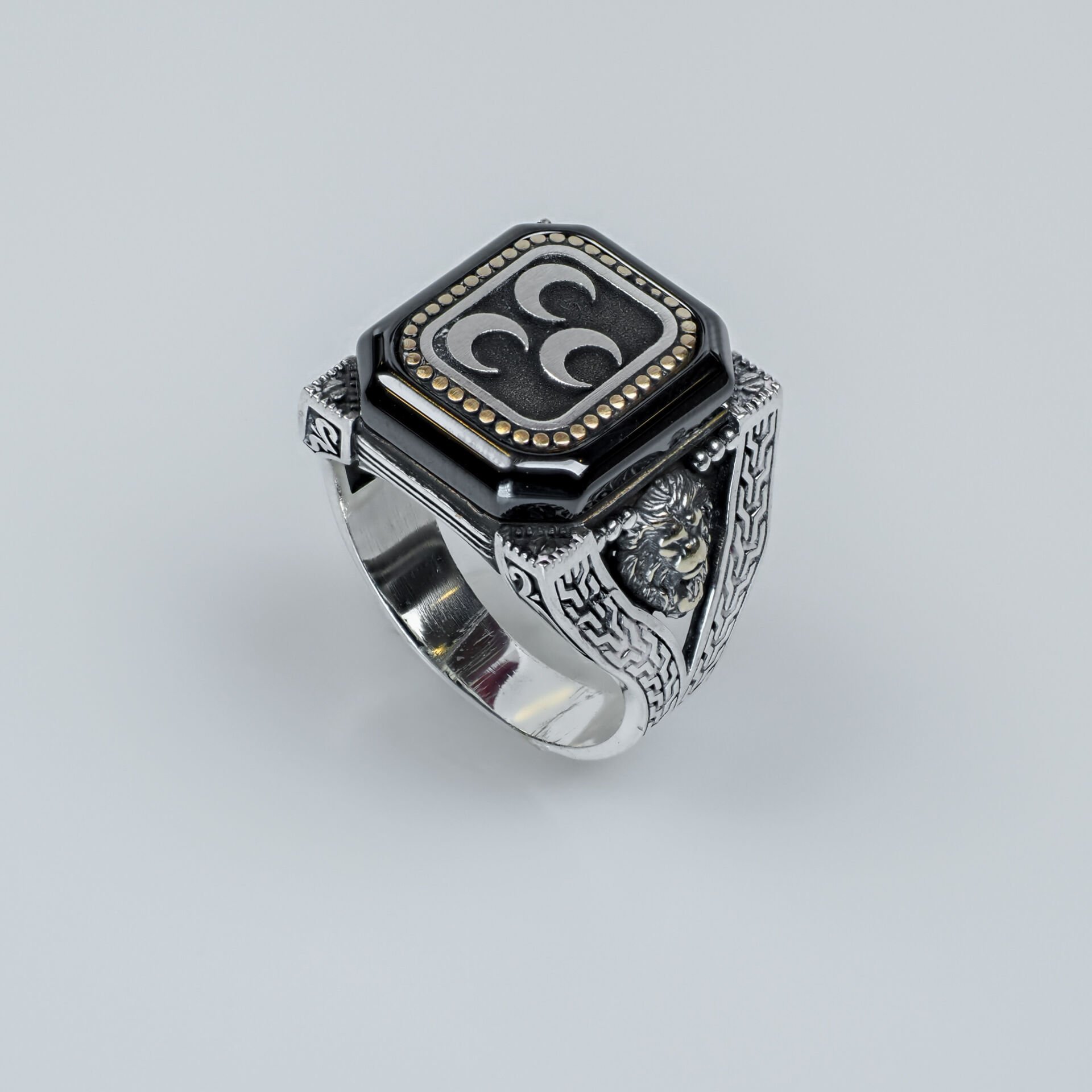 Üç Hilal ve Aslan Figürlü 925 Ayar Gümüş Erkek Yüzük