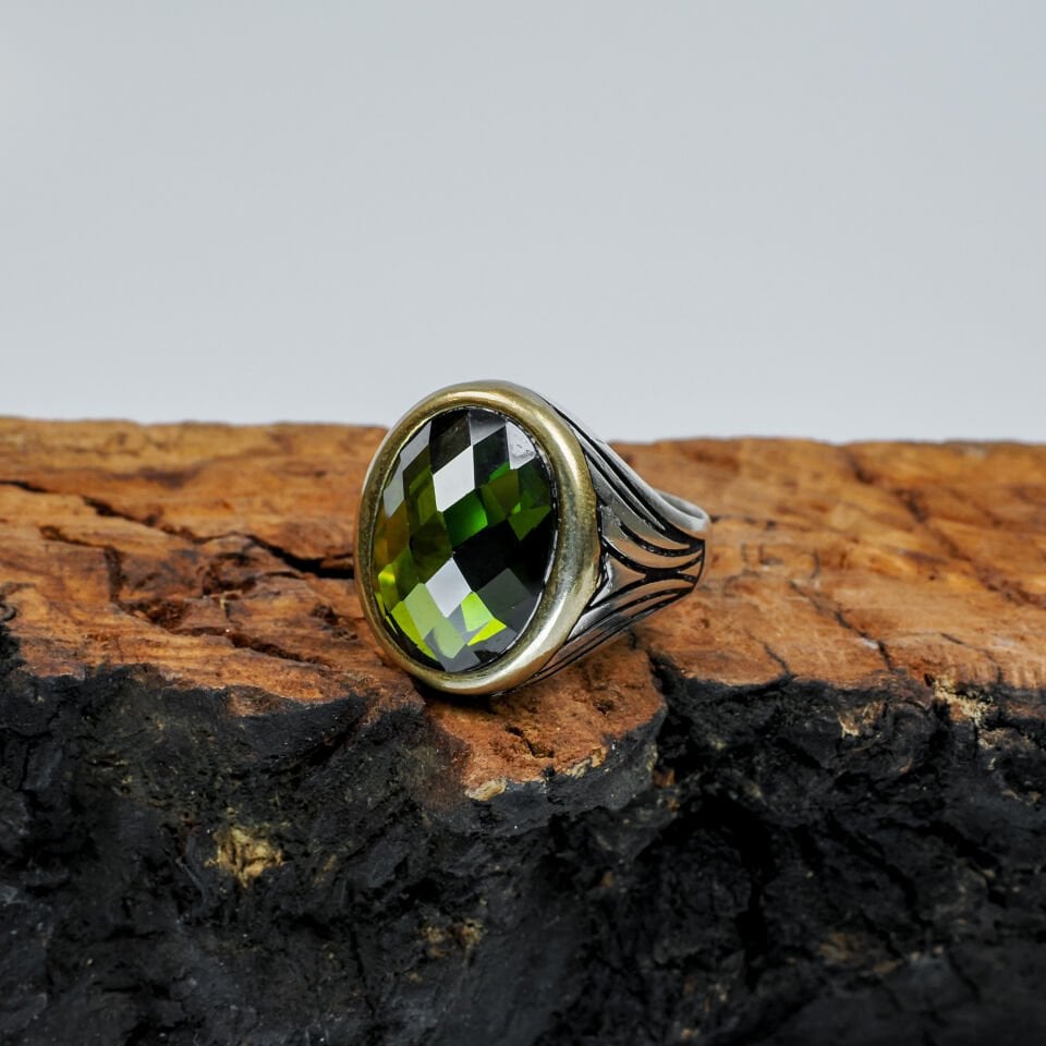 Zultanit Taşlı Modern Tasarım 925 Ayar Gümüş Erkek Yüzük