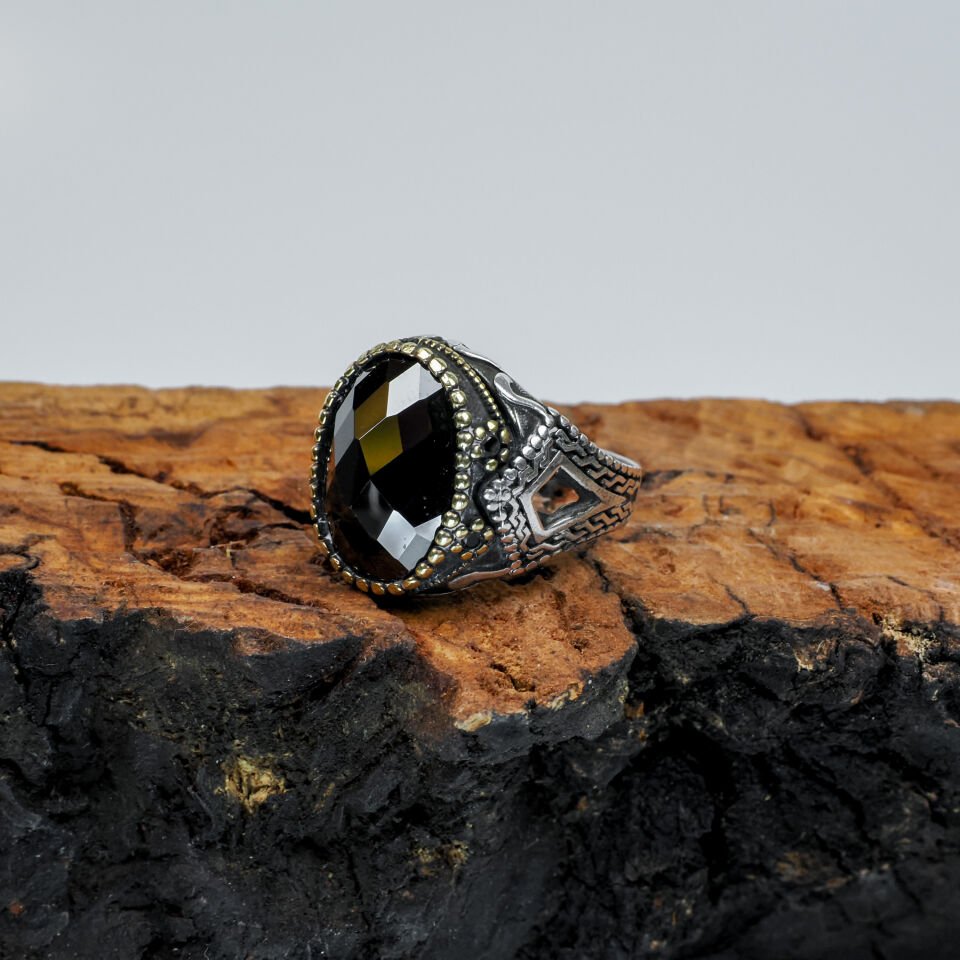 Zultanit Taşlı Mikro Mıhlamalı 925 Ayar Erkek Gümüş Yüzük