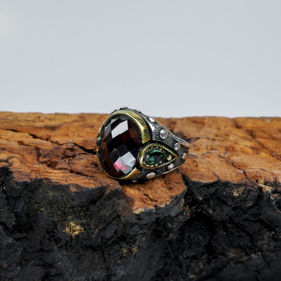 Kırmızı Zirkon Taşlı Antik İşlemeli 925 Ayar Erkek Gümüş Yüzük