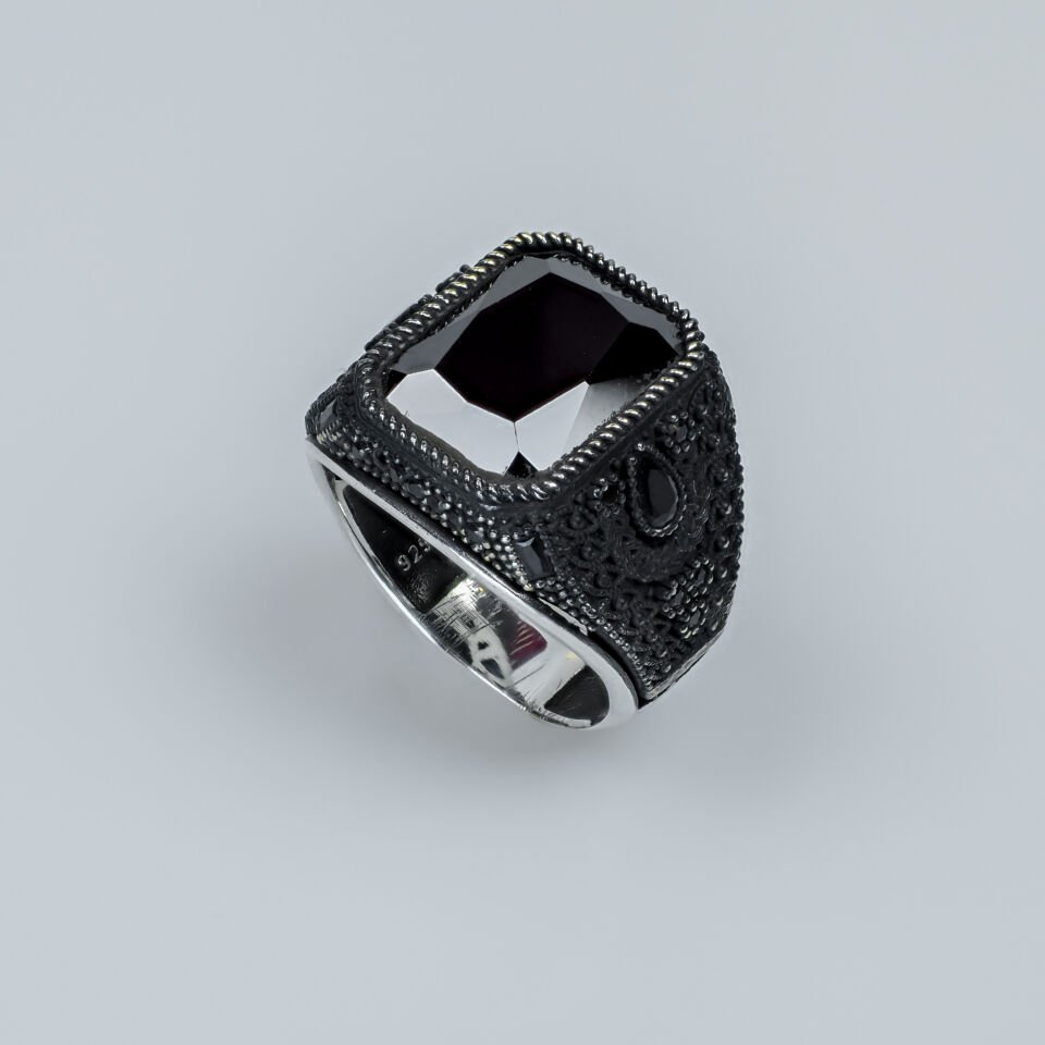 Siyah Oniks Taşlı Örgü Desenli 925 Ayar Erkek Gümüş Yüzük